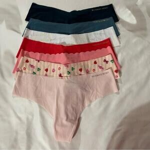 Victoria Secret no show thong set